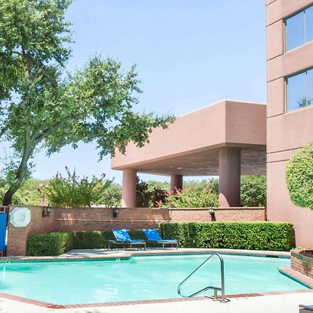 Sonesta Suites Dallas Park Central Bagian luar foto