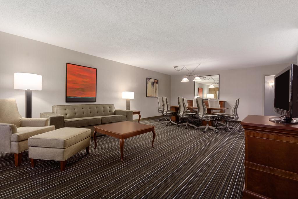 Sonesta Suites Dallas Park Central Bagian luar foto